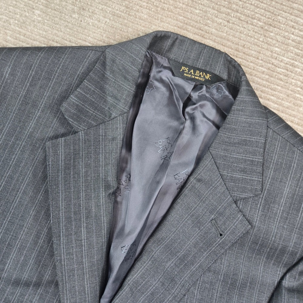 Jos. A. Bank Mens 38 SH Charcoal Gray Pinstripe 100% Wool Two Button Suit Blazer